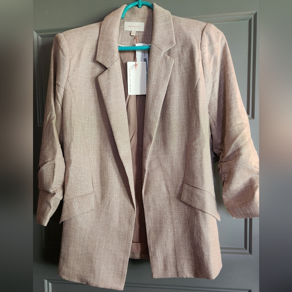 Skies Are Blue Tan Blazer Lightweight Modern